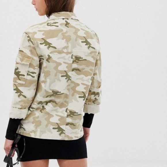 Bershka Biege Camo Utility Jacket EUC - Picture 3 of 7